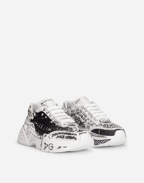 SNEAKERS DAYMASTER « GRAFFITIS »