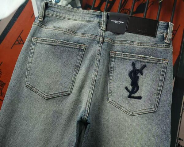 Jean Yves Saint Laurent – Image 2