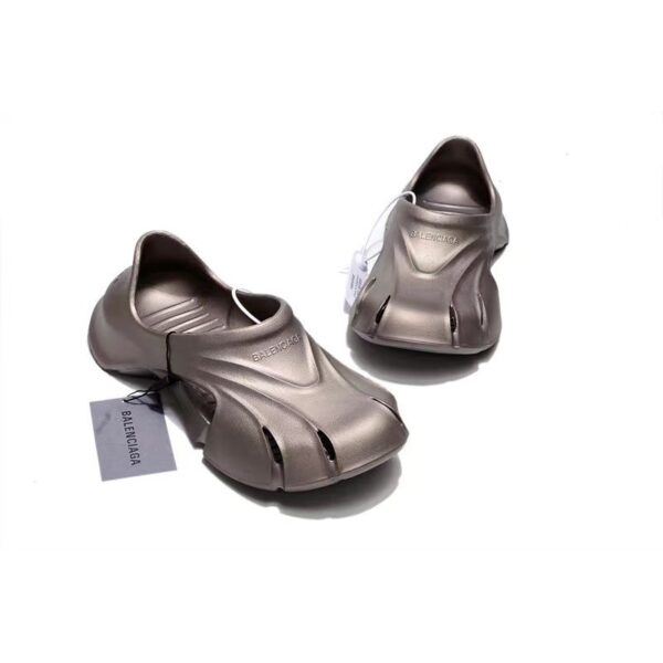 BALENCIAGA Mold Closed Sandals – Image 4
