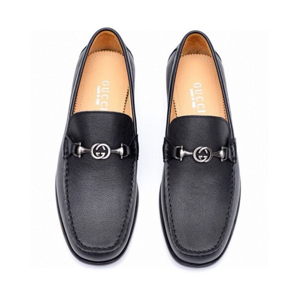 CHAUSSURES GUCCI AVEC MOTIF SIMPLE